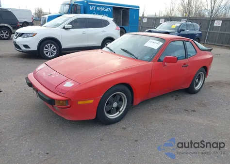 1985 Porsche 944 z USA, uszkodzony, nr VIN WP0AA0948FN452264